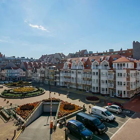 Duplex Apartment With Terrace - Next To The Beach Knokke-Heist Exterior photo